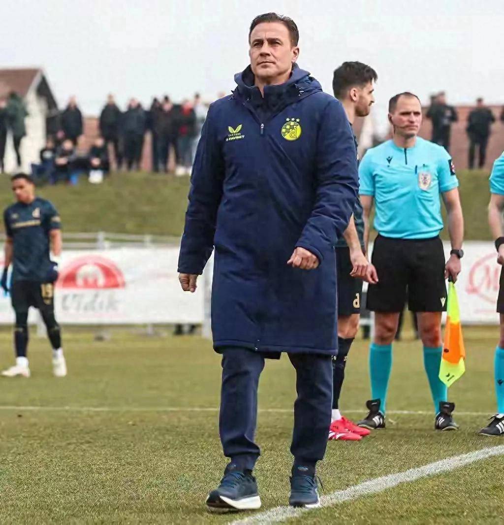 卡纳瓦罗率领广州恒大迎战江苏苏宁，冲击亚冠资格