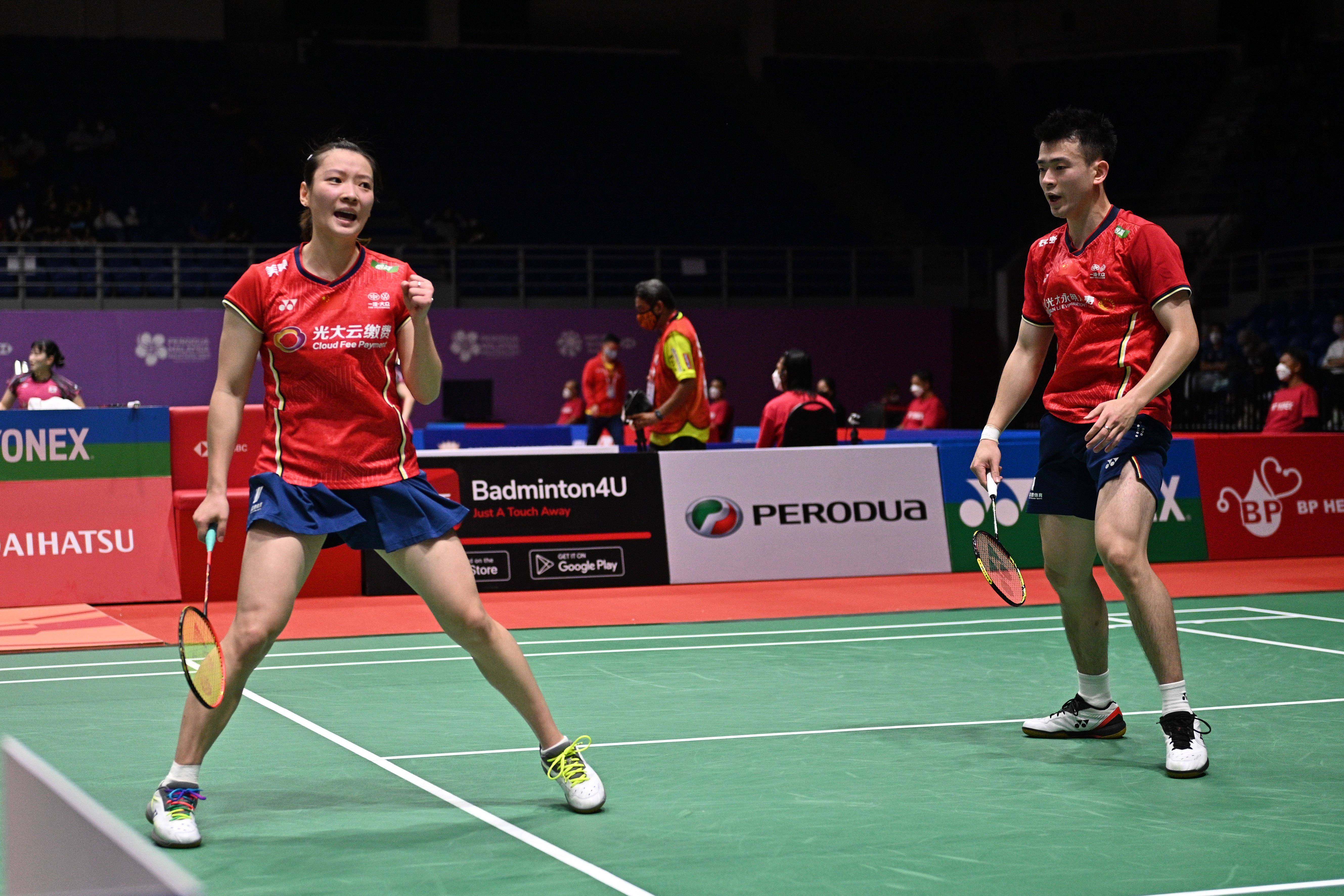 马来西亚队轻取印尼队，黄鸭组合带队取胜